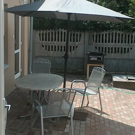 Apartmanovy Dom Zlatica בית אירוח